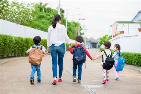 Image result for Facebook Webpage HTML Code