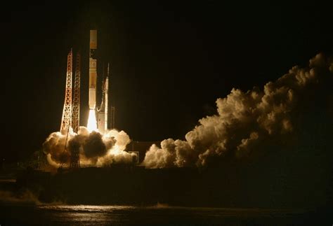 LIVE STREAMING! Watch Japan's robotic H-II Transfer Vehicle-6 launch ...