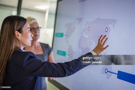 Business Presentation High Resolution Images 的图像结果