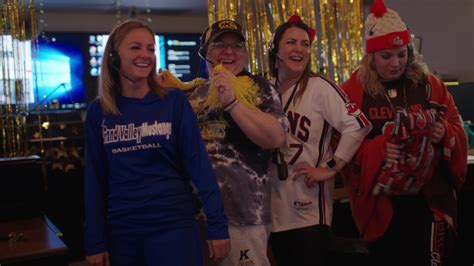 Watch 911 Crisis Center Sneak Peek: Take a Look at What Happens During ...