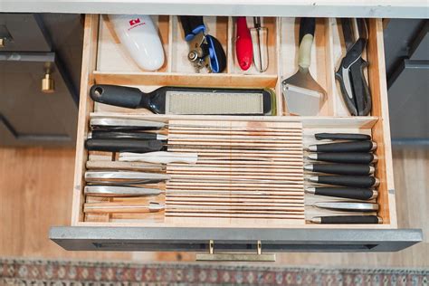 In Drawer Knife Block
