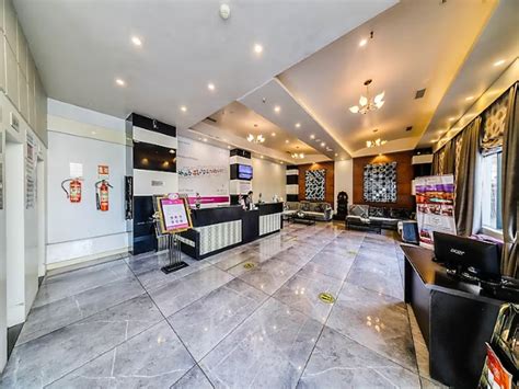 REGENTA INN VADODARA OWN BY CUBE CONSTRUCTION ENGINEERING LTD ...