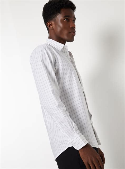 Buy Men Striped Slim Fit Formal Shirt Online at just Rs. 999.0 ...