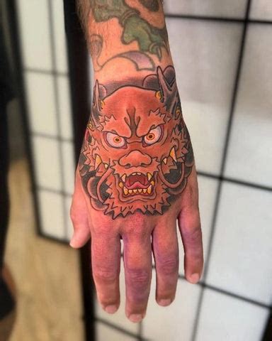 30 Powerful Hand Tattoos for Men to Make a Lasting Impression. – Men ...