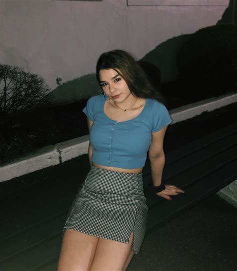 Cute Friend IRTR : r/IRLgirls