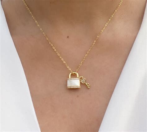 White Lock & Key Necklace – LOLO LéPA