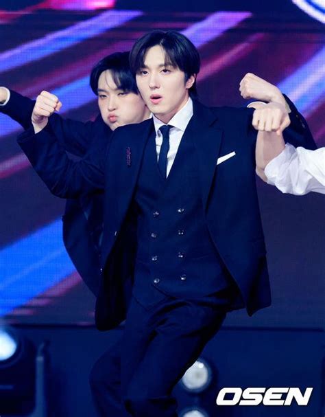 [사진]SF9 찬희,'슈트 패션의 정석' - 조선비즈