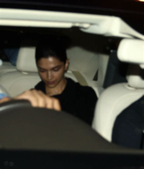 Deepika Padukone Snapped at Taj Lands End at Bandra in Mumbai - Photos ...