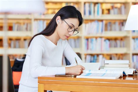 重庆大学在职研究生毕业条件是什么，毕业需要有英语四级吗？-在职研究生之家网
