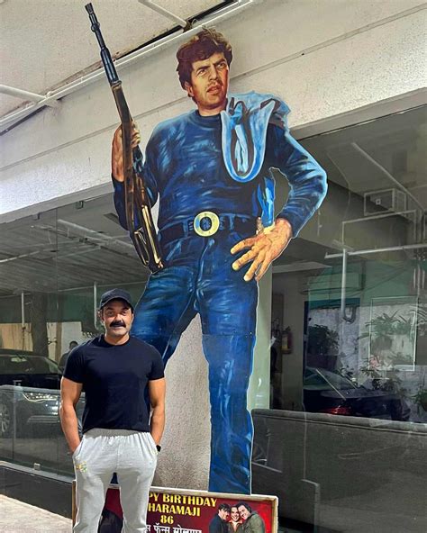 What makes Hrithik Look So GOOD? - Rediff.com movies