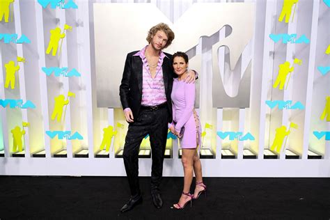 Download Yung Gravy With His Girlfriend During Mtv Event Wallpaper ...