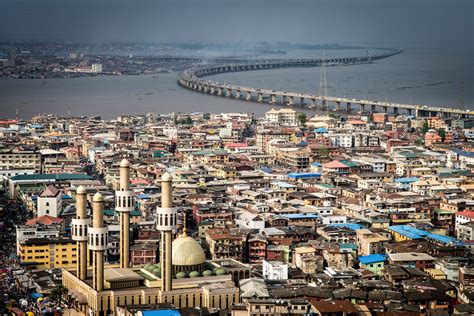 Nigeria Restarts Domestic Flights and Eases Other Restrictions