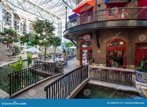 Riverwalk Cantina Cafe Exterior in the Gaylord Texan Resort Editorial ...