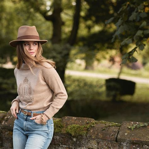 Hicks & Brown × Fairfax & Favor - The Waveney Fedora Hat in Camel