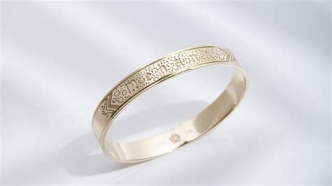 Бренд HIE Heirlooms of Hawaiʻi создает традиционные гавайские браслеты ...