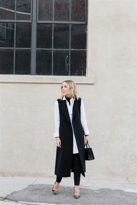 12 Ways to Wear a Long Vest This Fall | Vest outfits for women, Black ...