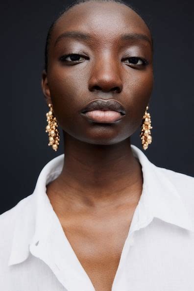 Cluster earrings - Gold-coloured - Ladies | H&M IN