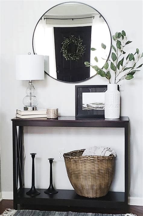 Unlock Your Style: Expert Tips for Stunning Entryway Table Decor - East ...
