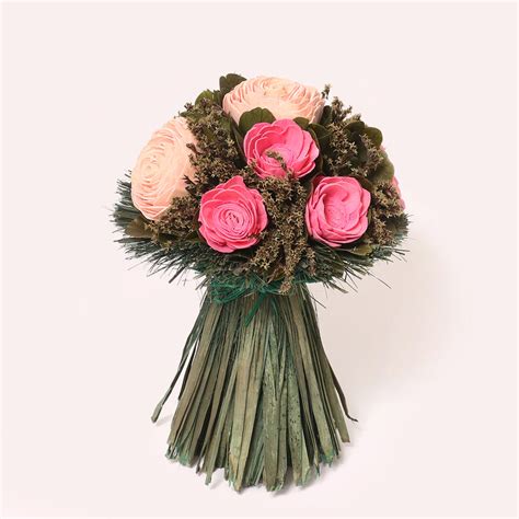 Buy Exquisite Floral Bouquet Online | The Maeva Store