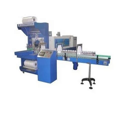 Robots Packing Water Machine 的图像结果