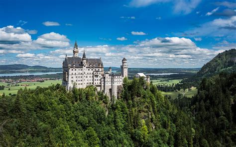 Neuschwanstein Castle Inside • History & Architecture