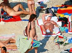 amateur topless beach tumblr
