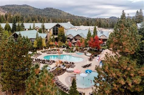 8 Hotels Near Yosemite National Park for 2025 Vacation