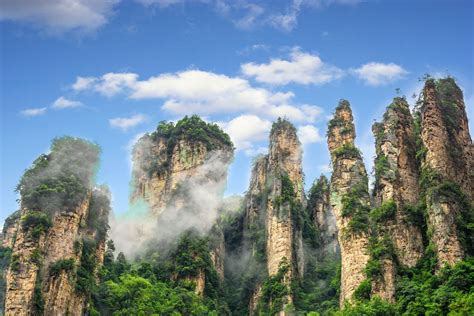 张家界天门山上天梯高清图片下载_红动中国