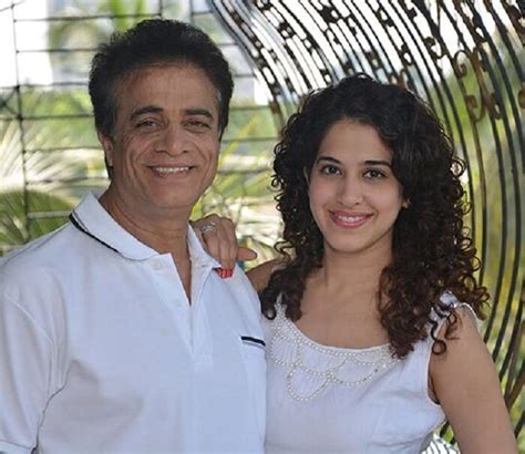 Story of Kamiya Jani from Curly Tales by Naari Jaagriti by Shaadidukaan