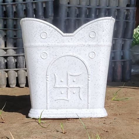 Tulsi Pot 10" (1 piece)