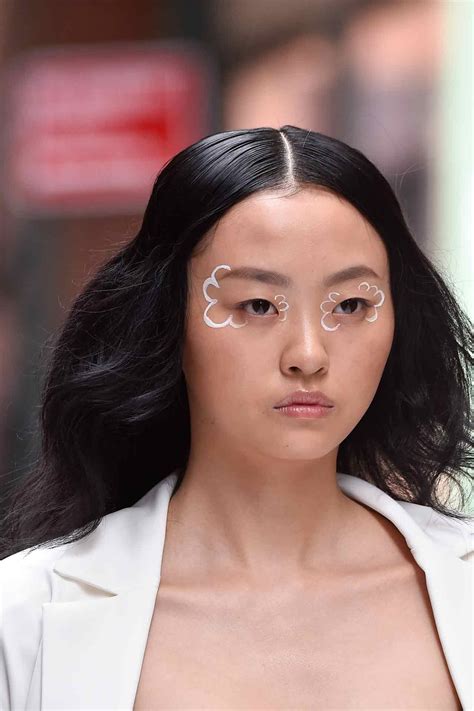 5 beauty trends from NYFW S/S 2020 that everyone's talking about right ...