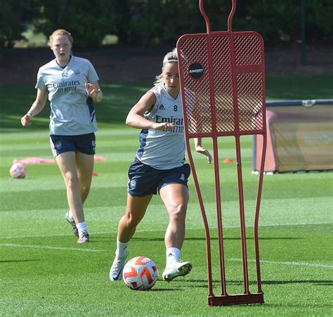 Gallery: Arsenal Women return for pre-season | Gallery | News | Arsenal.com