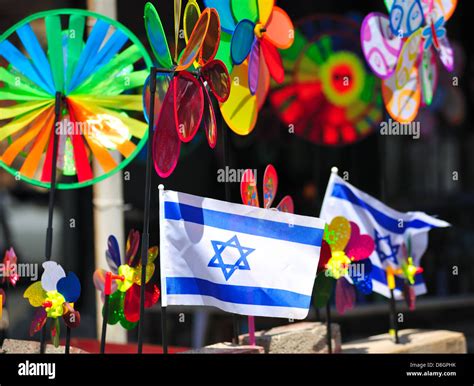 Tho small Israel flags in gift shop Stock Photo - Alamy