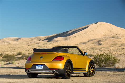 Volkswagen Beetle Dune (2016) - picture 8 of 13