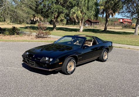 1984 Chevrolet Camaro | American Muscle CarZ