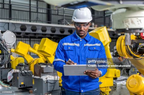 Robotics Technician 的图像结果