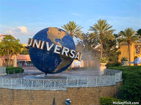 Universal Orlando Crowd Calendar 2025 (Updated Monthly!) - Mickey Visit ...
