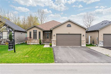 26 Rowan Place, Quinte West, ON K8V 0E1