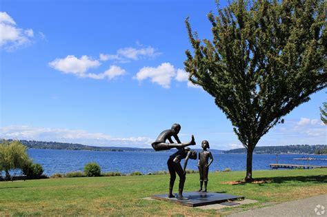 About Lakeview Kirkland | Schools, Demographics, Things to Do - Homes.com