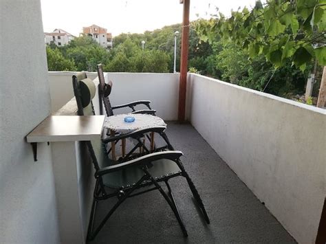 GUESTHOUSE ELJUGA FAMILY (Stari Grad, Hvar Island) - Lodging Reviews ...