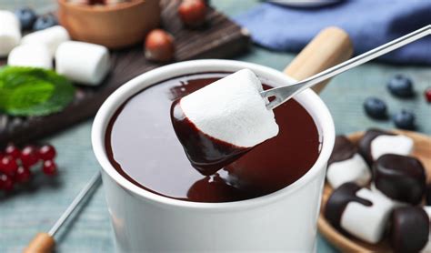 This Popular Dessert Spot In Mumbai Has Fondue Boxes That Are Perfect ...