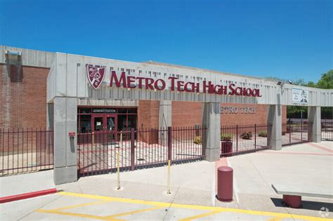 Metro Tech High School in Phoenix, AZ - Homes.com