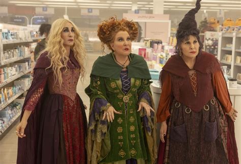 The funniest Hocus Pocus 2 quotes from the Sanderson Sisters