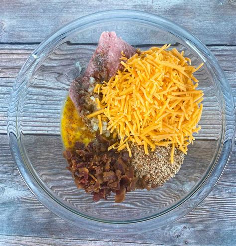 Turkey Cheeseburger Meatloaf Minis - Cookaholic Wife