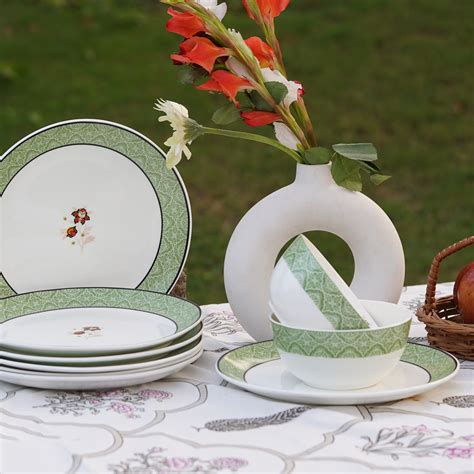 Kerala Floral White & Green Fine Bone China Dinner Set – 20 Pc – Dandy ...