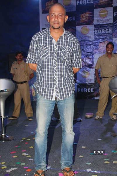 'Force' film villan, Vidyut Jamwal, gives stunt training at Famous ...