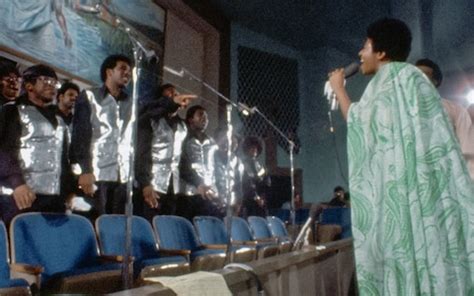 Amazing Grace review: Aretha Franklin's electrifying concert film ...