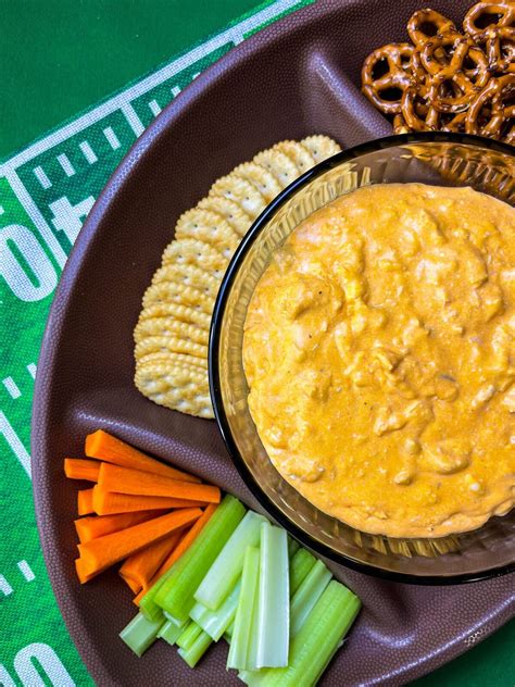 Crock Pot Buffalo Chicken Dip