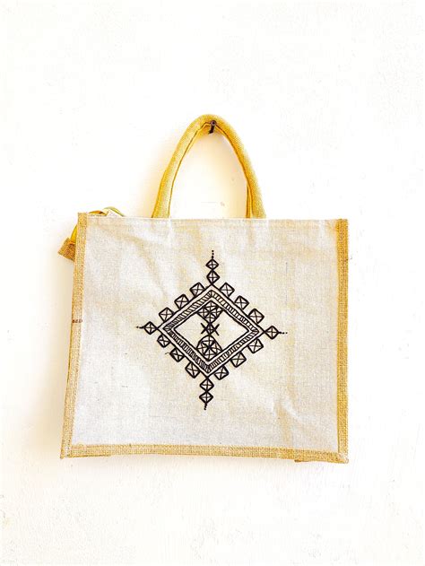 Mandala minimal Jute Tote Bag (Hand Embroidered) – Comic Tree