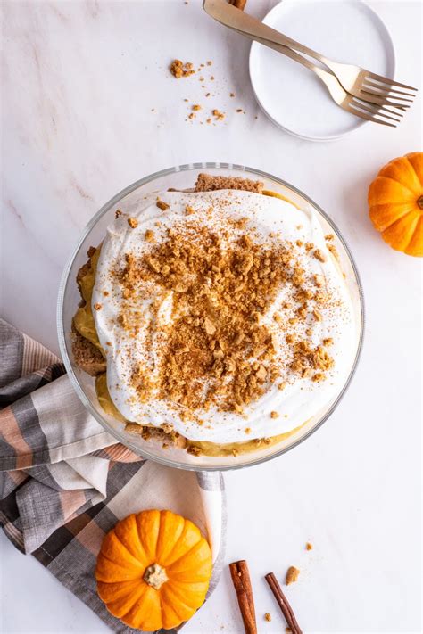 Easy Thanksgiving Pumpkin Trifle Recipe - Suburban Simplicity